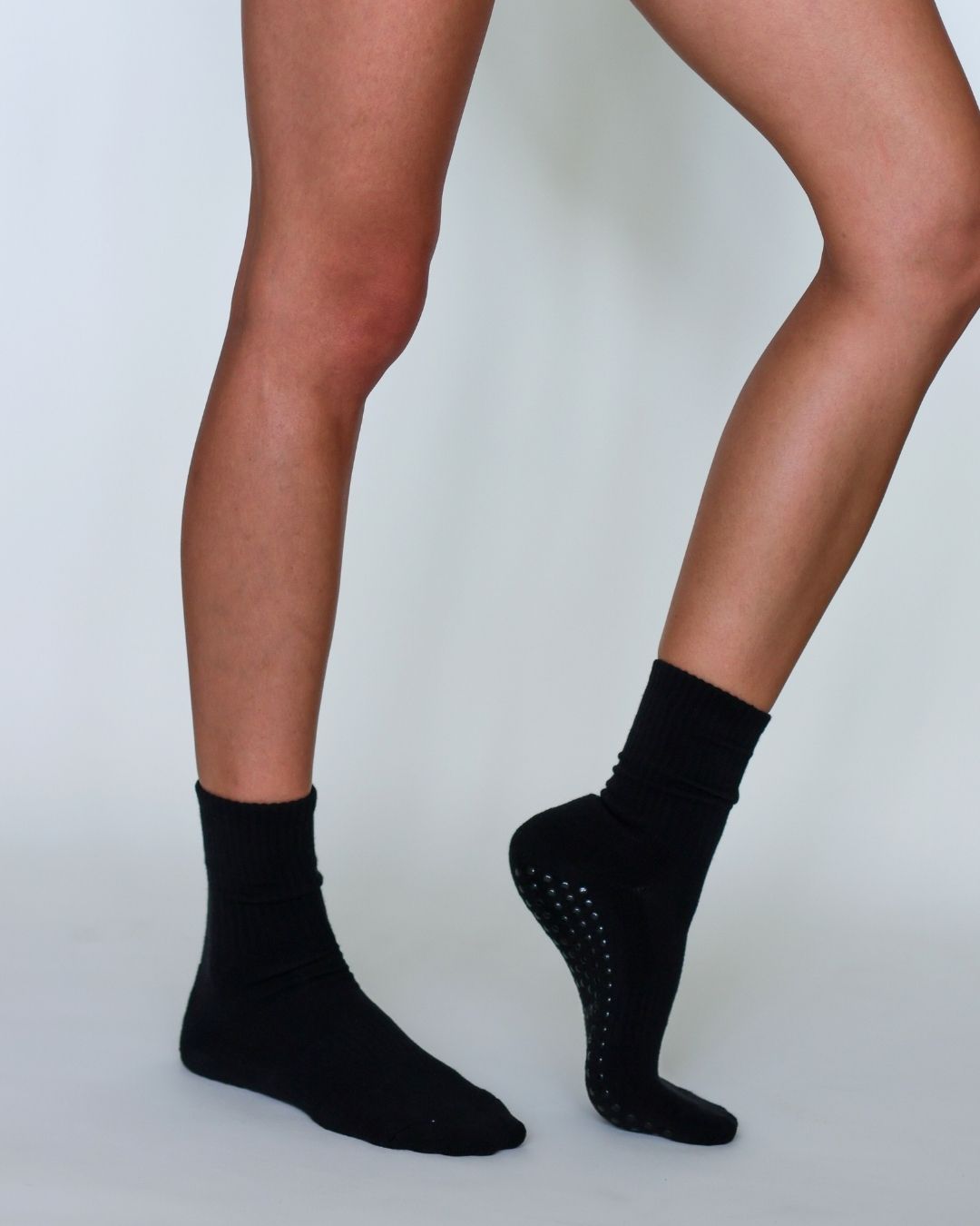 The Everyday Grip Socks - All Black