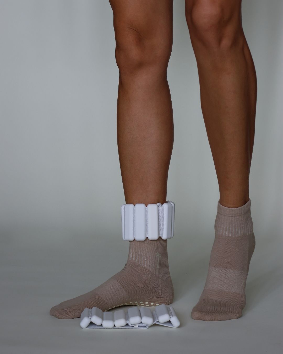 The Palm Shortie Grip Socks - Tan