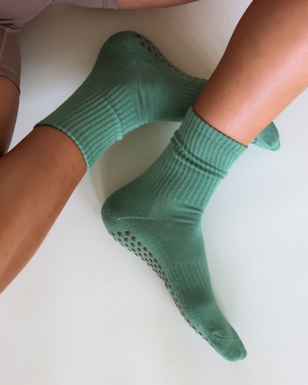The Everyday Grip Socks - Sage