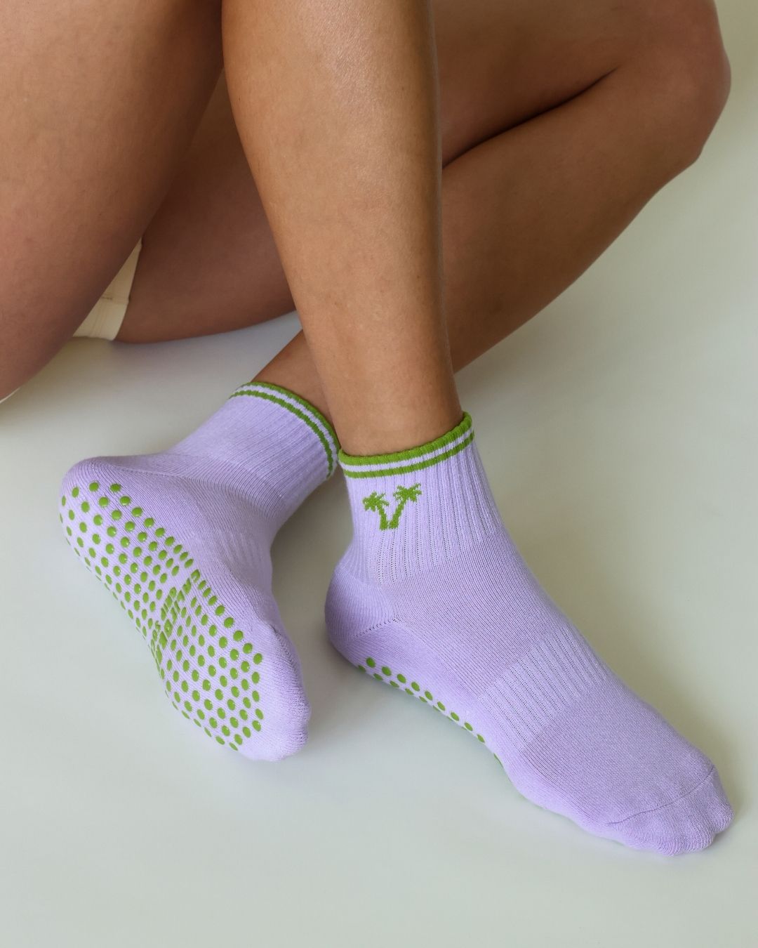 The Double Palm Shortie Grip Socks