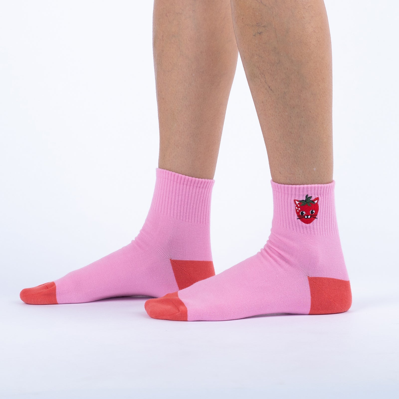 Strawberry Cat Quarter Socks