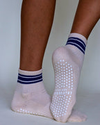 The Retro Shortie Grip Socks - Off White & Blue